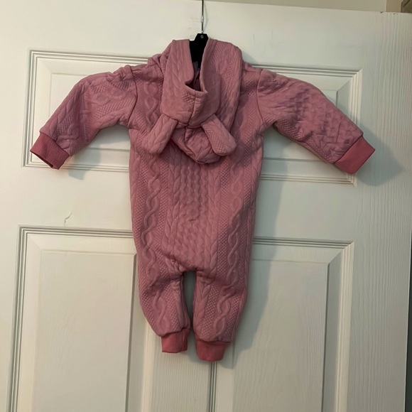 NWOT BABY GIRL HOODED BUNNY EARS SLEEPER : SIZE 9 MONTHS - Picture 2 of 3